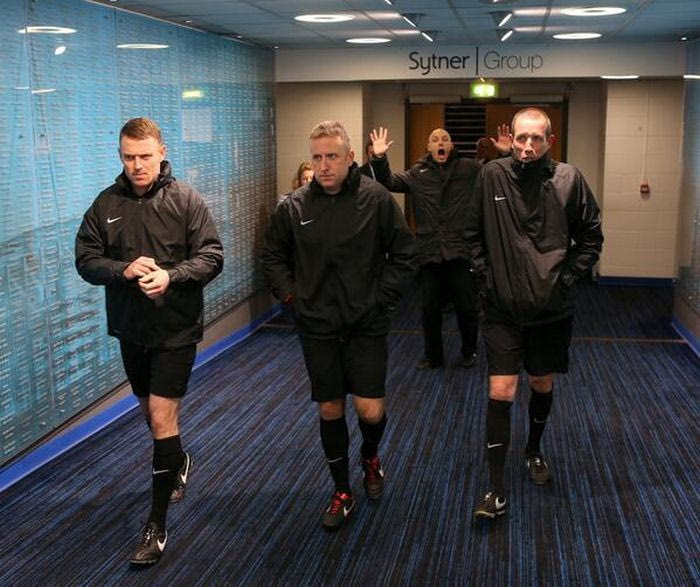 Ο Χάουαρντ Γουέμπ “τρολάρει” τους διαιτητές