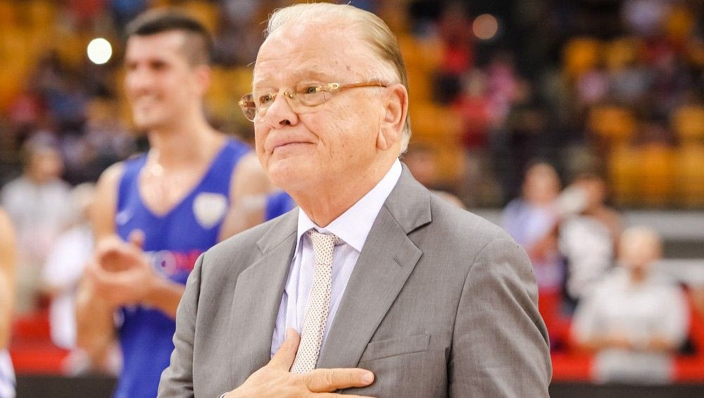 Ερυθρόλευκη παλιοπαρέα για ψάρι στο Μικρολίμανο