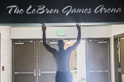 Γήπεδα μπάσκετ που πήραν το όνομά τους από NBAers