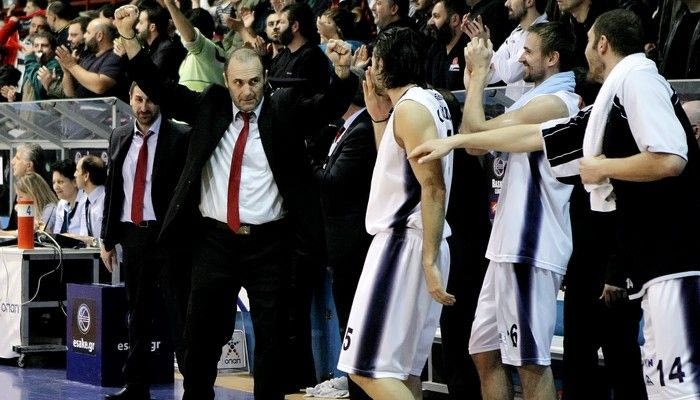 Καλαφατάκης: “Μια καινούρια αρχή”. Πρίφτης: “Αρχή του κακού το πρώτο δεκάλεπτο”