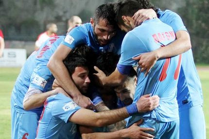 Νίκησε και τη διαιτησία η Καλλιθέα