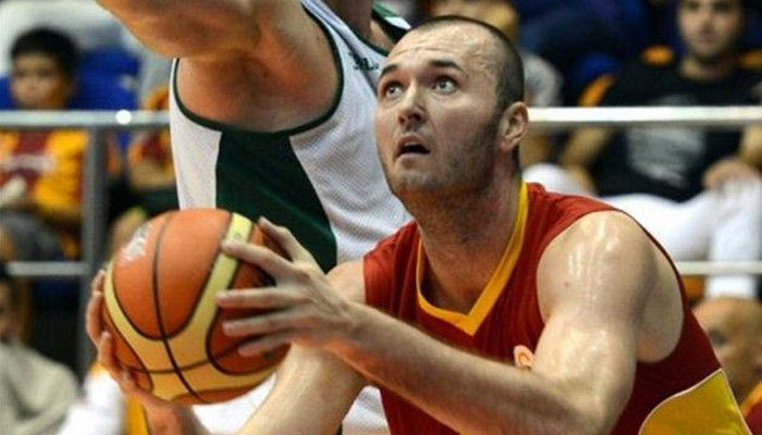 Την πέταξε και μπήκε ο Μάτσβαν