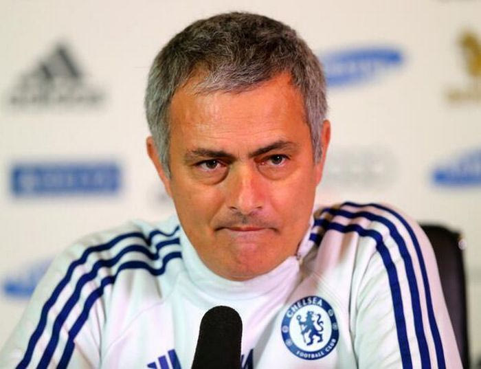 Μουρίνιο: “Μόνο 1-2 Κύπελλα η Σίτι”