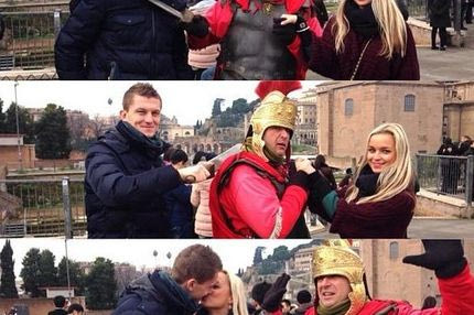 Στη Ρώμη παρέα με την πανέμορφη Κλάρα