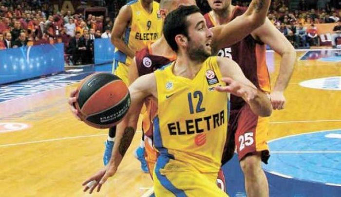 Για άλλα τρία χρόνια στη Μακάμπι ο Οχαγιόν