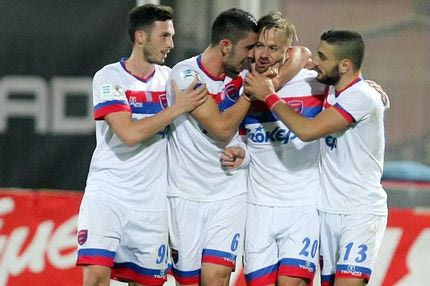 Όταν τα αποδυτήρια μυρίζουν προσφυγιά…