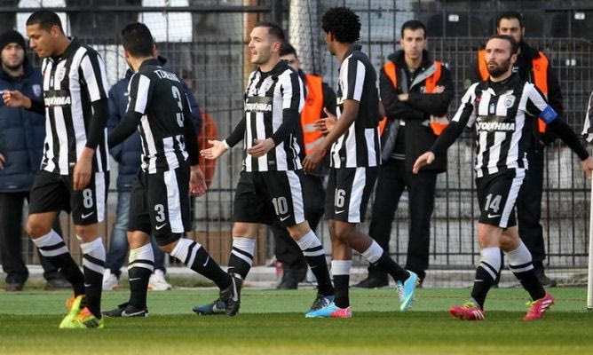 Εκνευρίζει, αλλά κερδίζει…