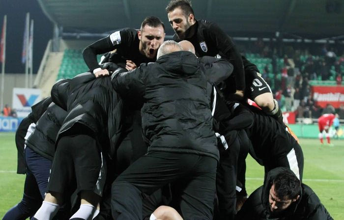 Η συνήθεια που έγινε λατρεία