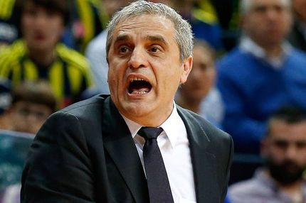 Πεδουλάκης: “Φάουλ στον Λάσμε για… κίτρινη κάρτα”