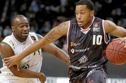 Με Πίγκραμ στον… πόλεμο