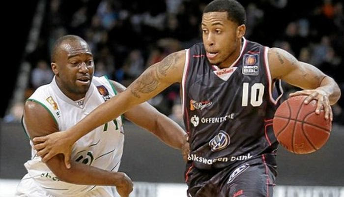 Με Πίγκραμ στον… πόλεμο