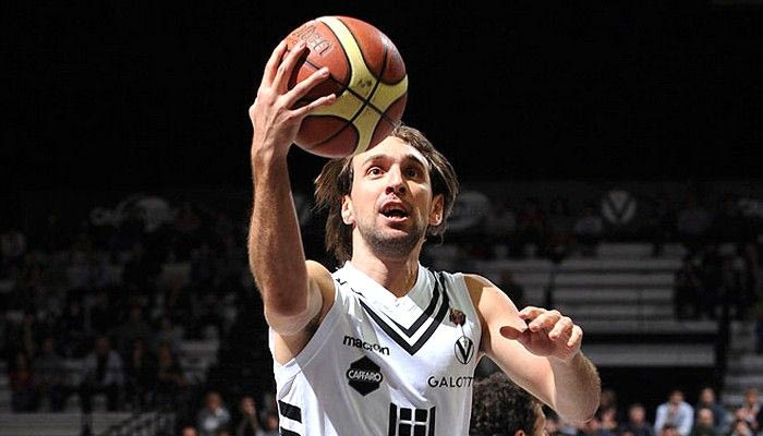 Πήρε τον Ποέτα η Μπασκόνια