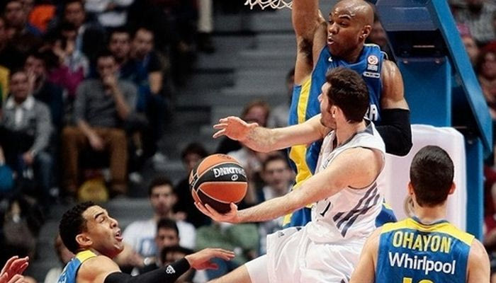 Ρεάλ – Μακάμπι 74-68