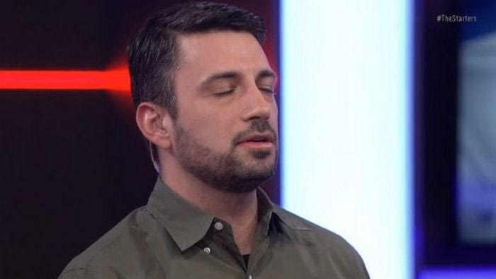 Έψαλε ζωντανά τον ελληνικό εθνικό ύμνο