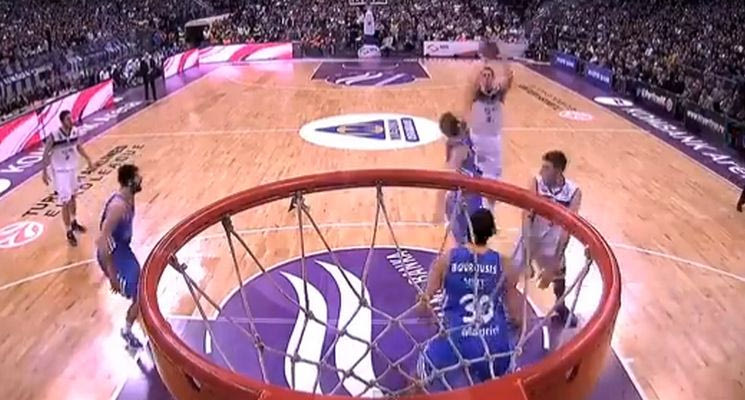 Ελληνικό κατά το ήμισυ το Top-10