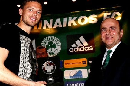 Το φλουρί στον Μπεργκ, πίστη για το ντέρμπι