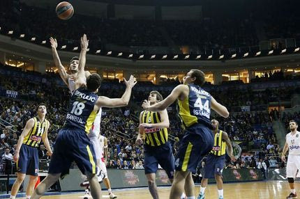 Φενέρμπαχτσε – Ολυμπιακός 78-74