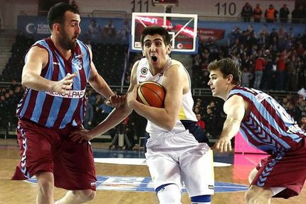 Νίκησε η Φενέρμπαχτσε, έχασε τον Σίπαχι