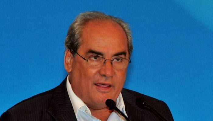 Φωταγωγήθηκε ο Πειραιάς
