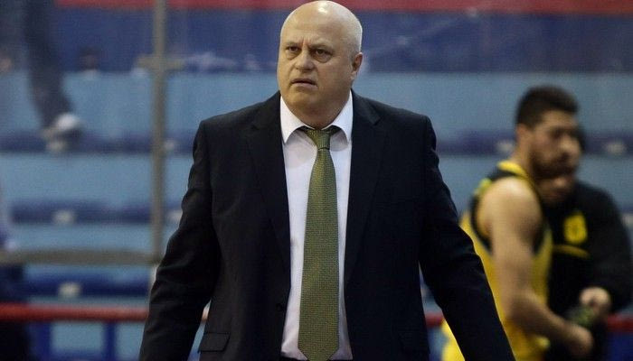 Φεύγει ο Μίνιτς