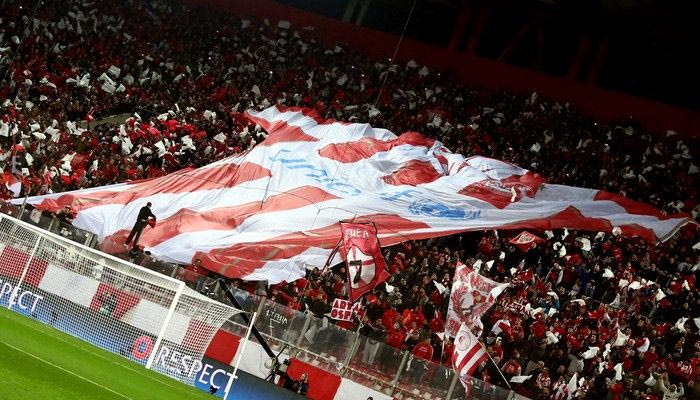 Οι ευχές της Ατλέτικο στον Ολυμπιακό στα μάτριξ του “Βιθέντε Καλδερόν” (PHOTO)