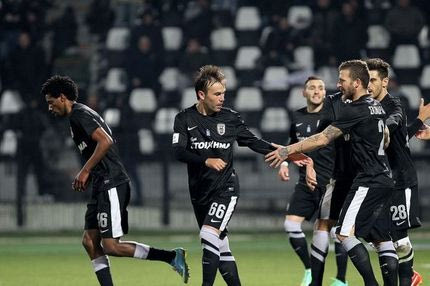 Ανεβαίνει το επίπεδο…