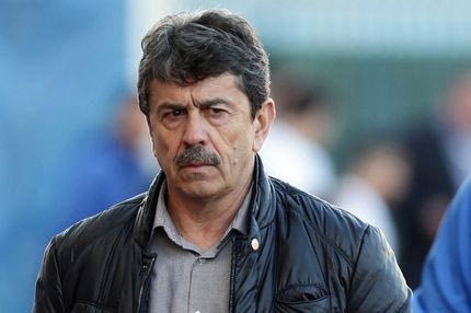 Ανανέωσε ο Πετράκης