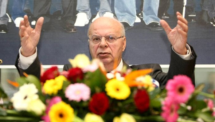 Κόψτε χρήματα από τους συνταξιούχους