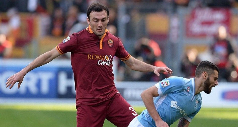 23η αγ.: Η Λάτσιο άντεξε το “σφυροκόπημα” της Ρόμα, γκέλα στο τέλος για Γιουβέντους