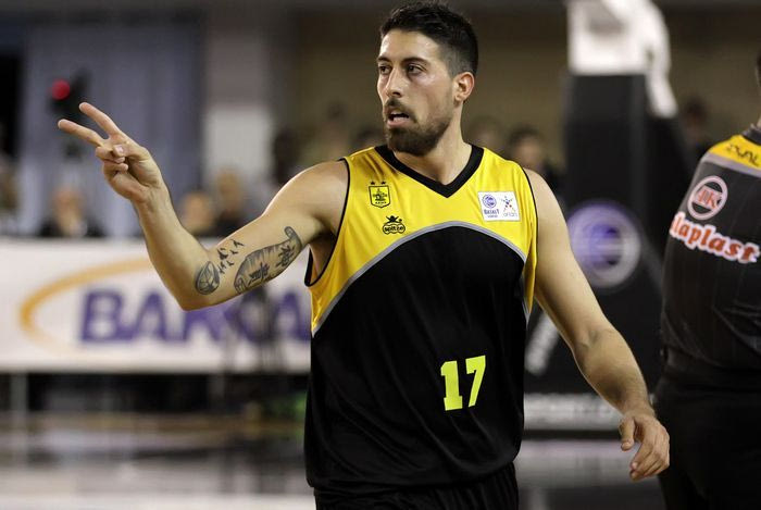 Υπέγραψε ο Αθηναίου