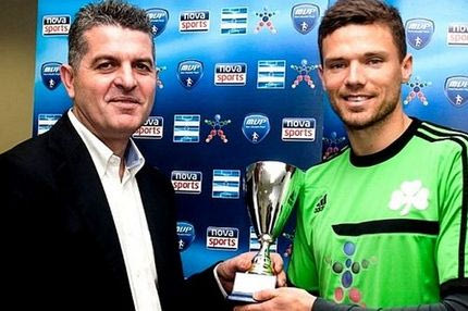 Μπεργκ: “Μια ομάδα έχει 11 παίκτες”