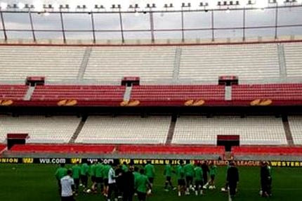 Ιστορική στιγμή: Η Μπέτις προπονήθηκε στο “Σάντσεθ Πιθχουάν”