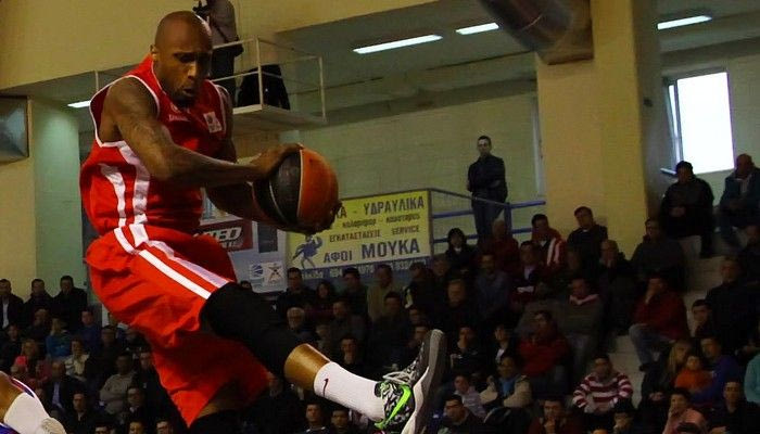 Στο χειρουργείο ο Κρόκερ