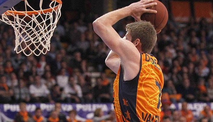 Ήδη στα ημιτελικά Ούνιξ και Βαλένθια