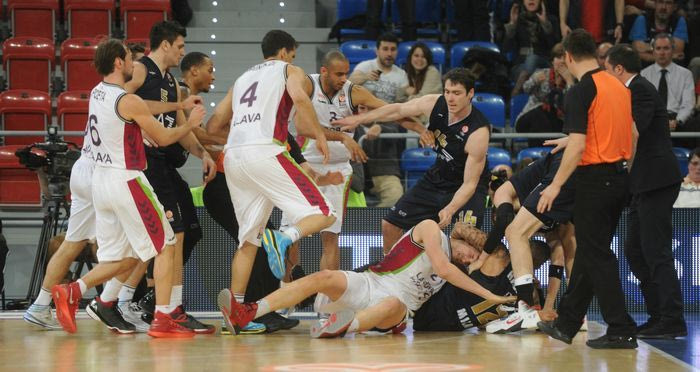 Πιάστηκαν στα χέρια στο Μπασκόνια – Μιλάνο