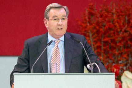 Ιδού ο αντικαταστάτης του Χένες