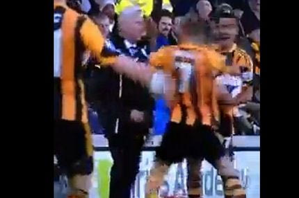 Αποπειράθηκε να χτυπήσει αντίπαλο ο Πάρντιου!