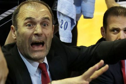 Καλαφατάκης: “Αναστέλλουμε τις προπονήσεις”