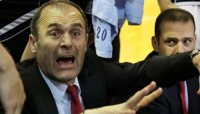 Καλαφατάκης: “Αναστέλλουμε τις προπονήσεις”