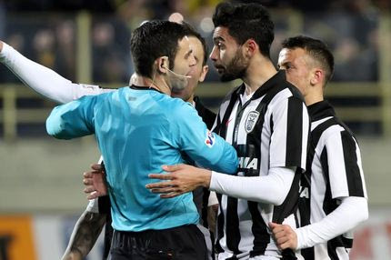 “Μάστιγα” οι κίτρινες κάρτες