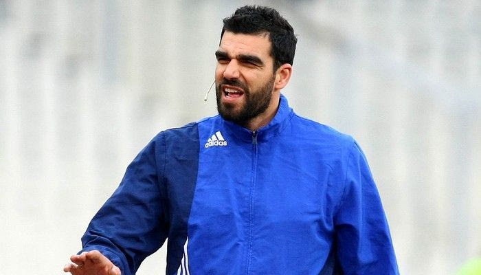 Κωνσταντινέας: “Διαμαρτύρεται ο Ολυμπιακός για τη διαιτησία”;