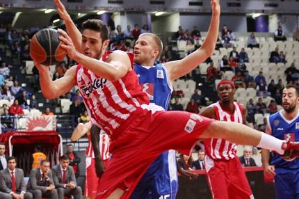 Ολυμπιακός – Πανελευσινιακός 94-64