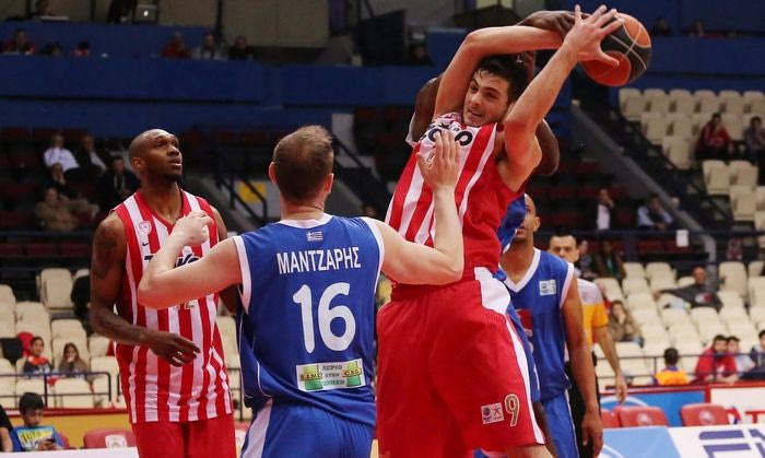 Ο Παπαπέτρου σε δράση (video)