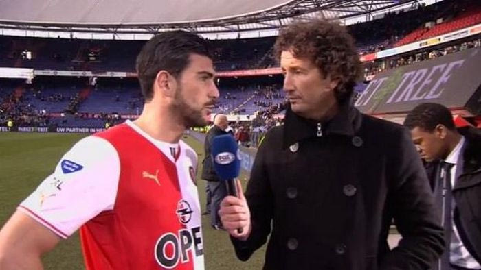 Τα… έχωσε στον δημοσιογράφο