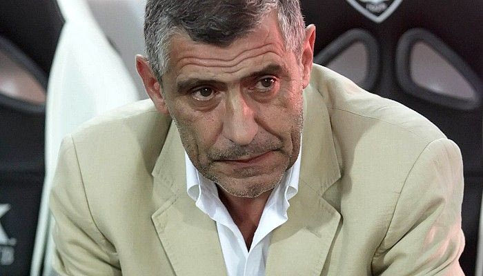 Στο Περιστέρι ο Σάντος, στην πρίζα οι διεθνείς
