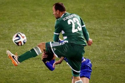 Σίλντεφελντ: “Δεν ασχολούμαι…”