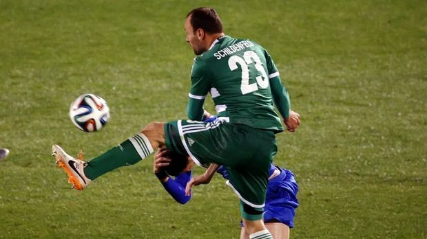 Σίλντεφελντ: “Δεν ασχολούμαι…”