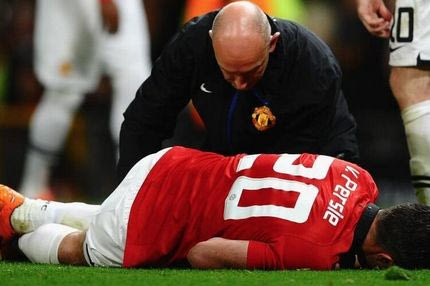 Νοκ-άουτ για τέσσερις με έξι εβδομάδες ο φαν Πέρσι