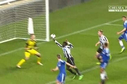 Σκόραρε αλά… Μαραντόνα