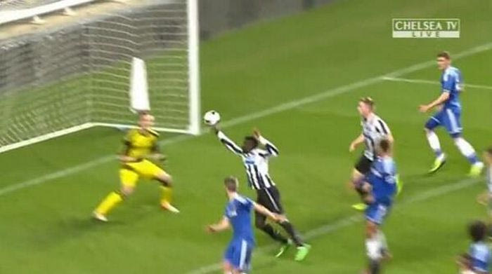 Σκόραρε αλά… Μαραντόνα